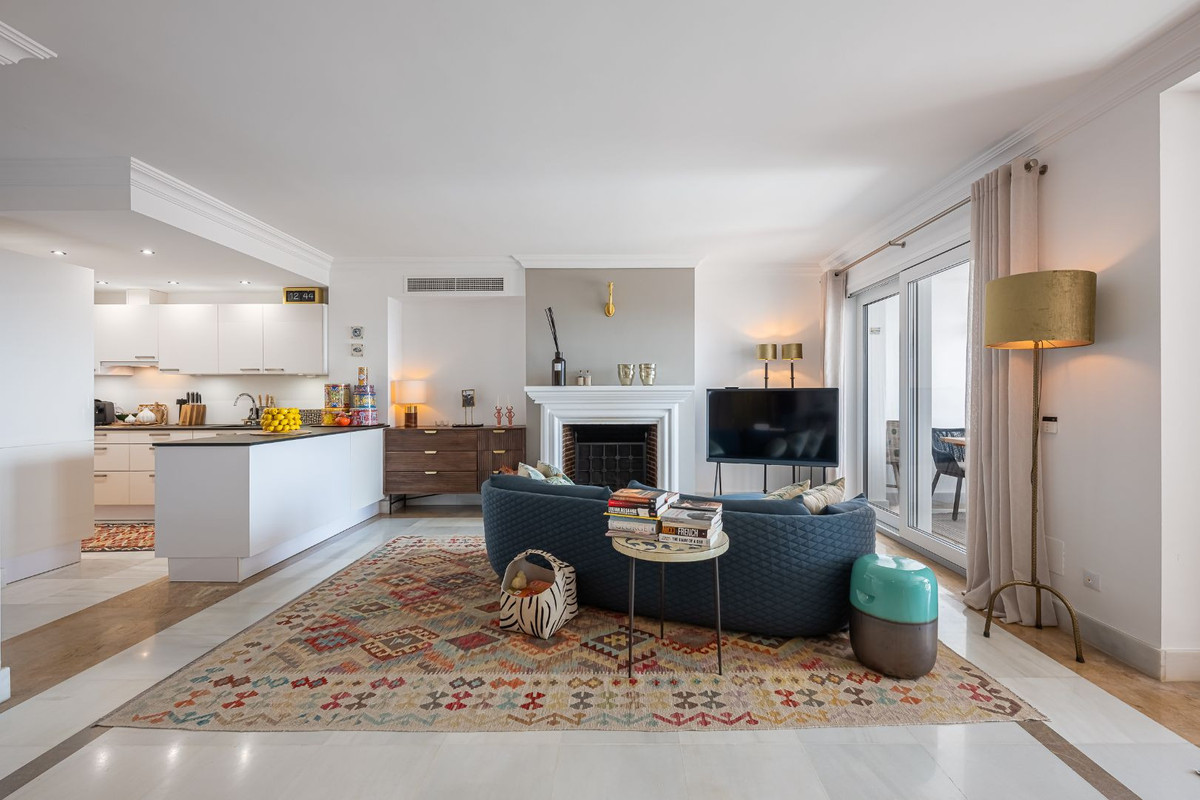 4 Bed Apartment for sale in Monte Halcones Costa Del Sol, Málaga, Spain