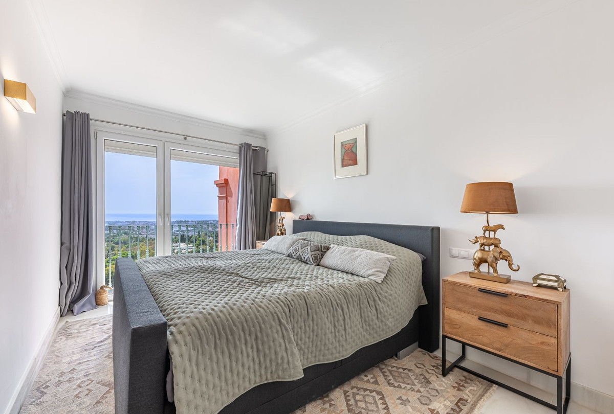 4 Bed Apartment for sale in Monte Halcones Costa Del Sol, Málaga, Spain