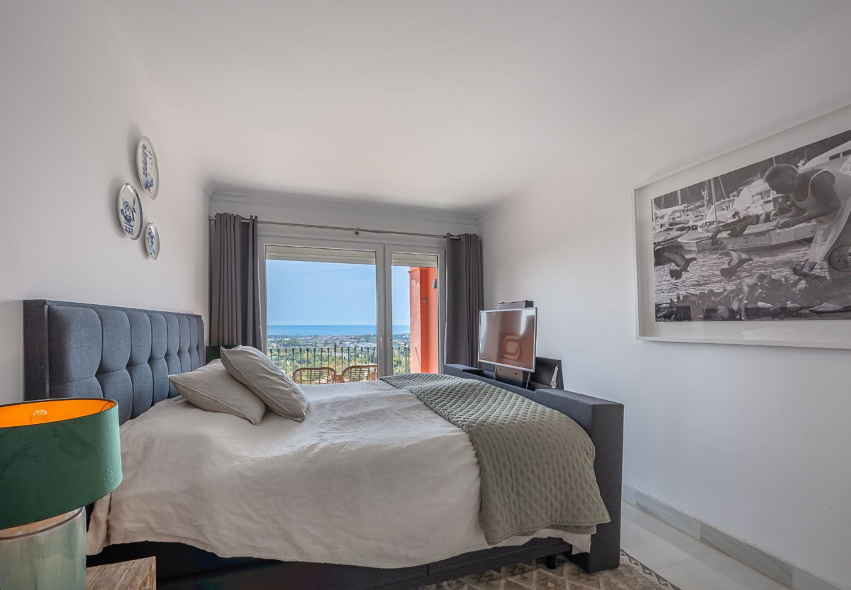 4 Bed Apartment for sale in Monte Halcones Costa Del Sol, Málaga, Spain