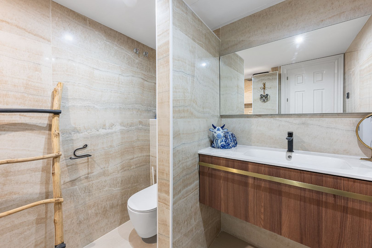 4 Bed Apartment for sale in Monte Halcones Costa Del Sol, Málaga, Spain