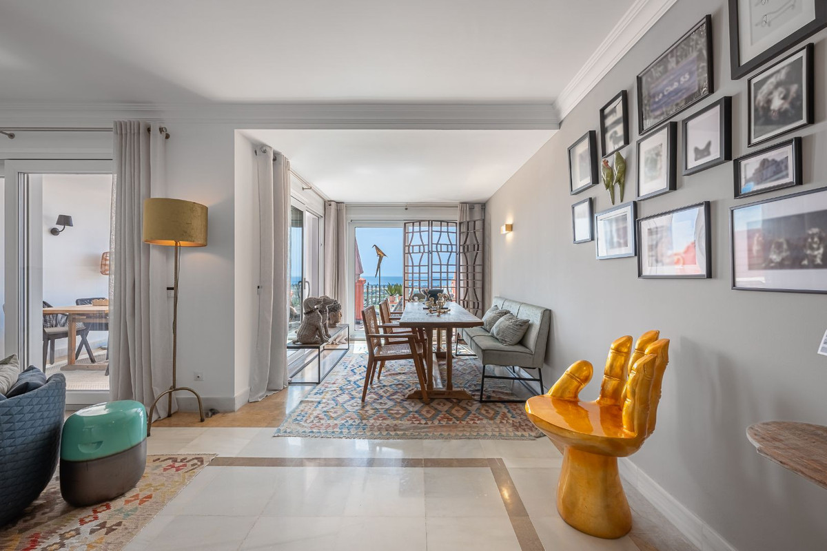 4 Bed Apartment for sale in Monte Halcones Costa Del Sol, Málaga, Spain