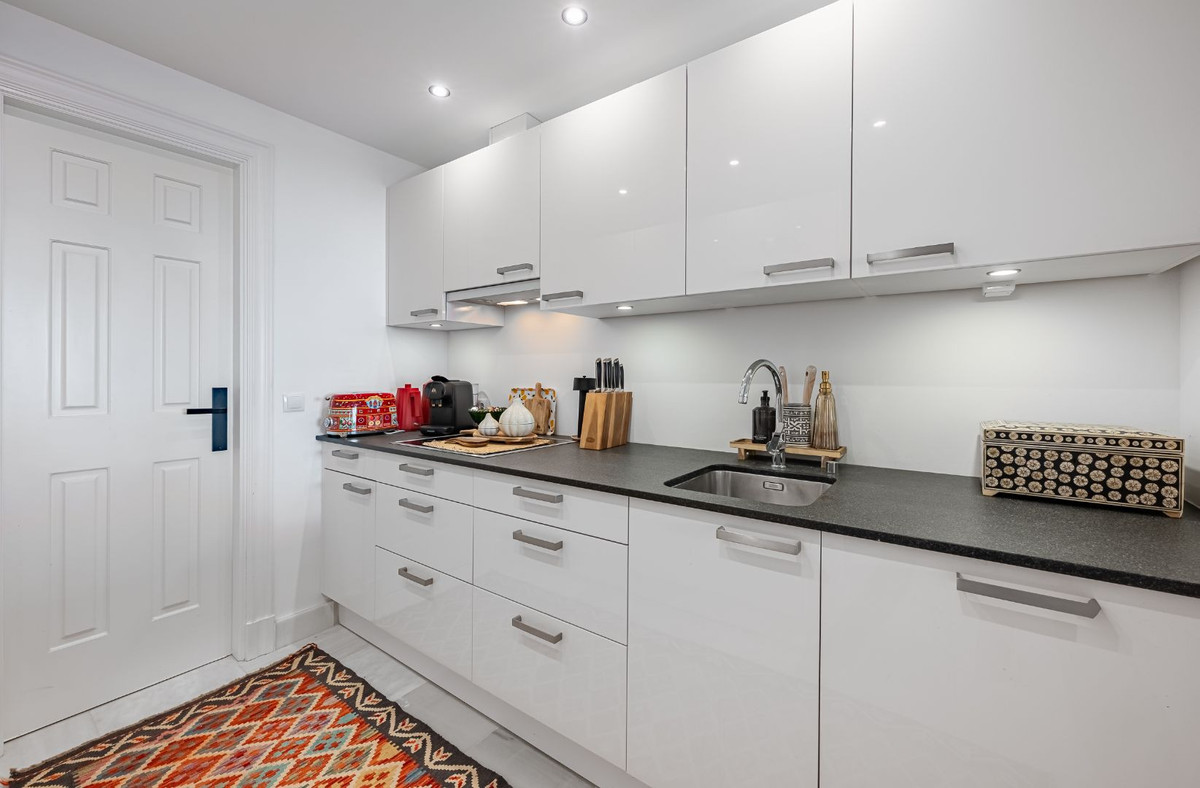 4 Bed Apartment for sale in Monte Halcones Costa Del Sol, Málaga, Spain