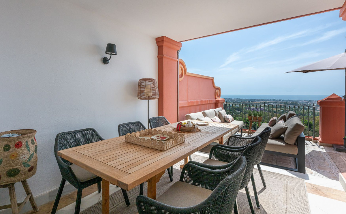 4 Bed Apartment for sale in Monte Halcones Costa Del Sol, Málaga, Spain