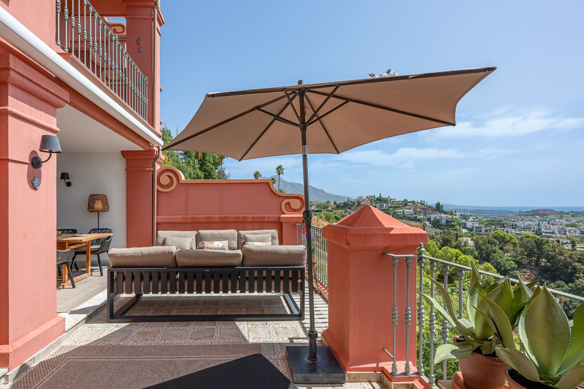 4 Bed Apartment for sale in Monte Halcones Costa Del Sol, Málaga, Spain