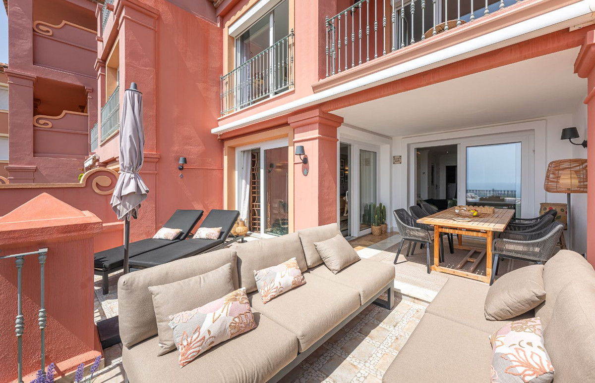 4 Bed Apartment for sale in Monte Halcones Costa Del Sol, Málaga, Spain