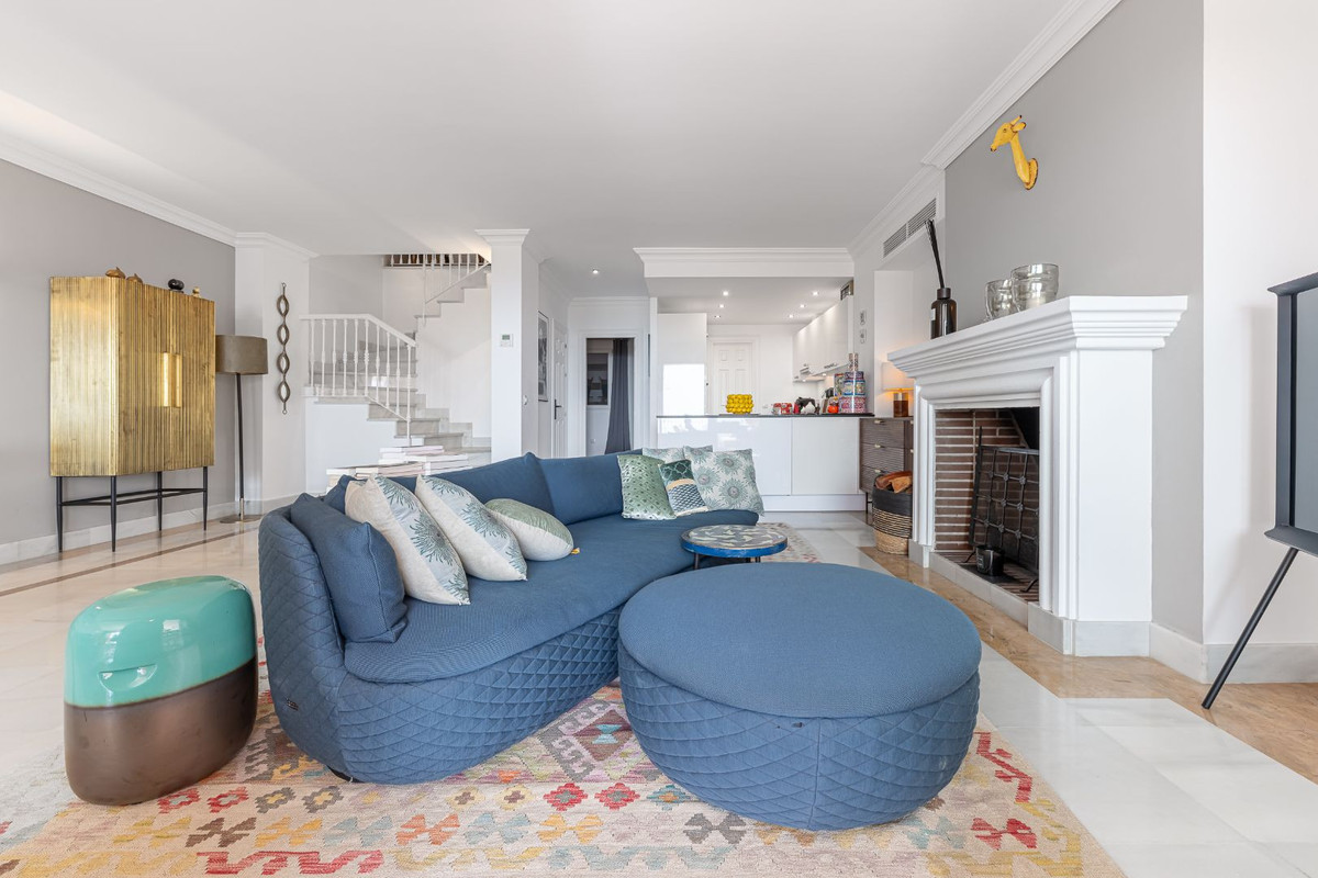4 Bed Apartment for sale in Monte Halcones Costa Del Sol, Málaga, Spain