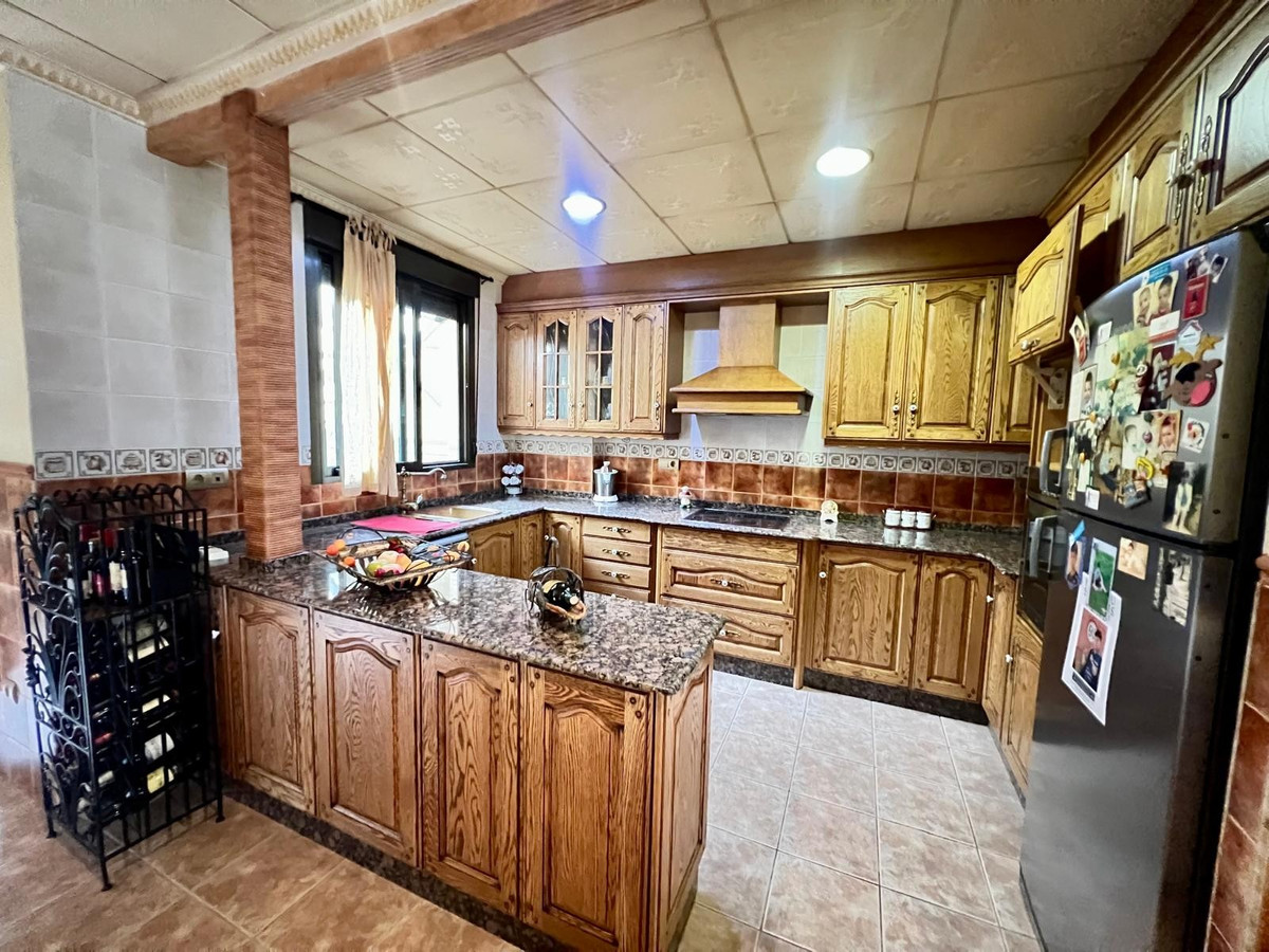 3 Bed Townhouse for sale in Pinoso Costa Blanca, Alicante, Spain