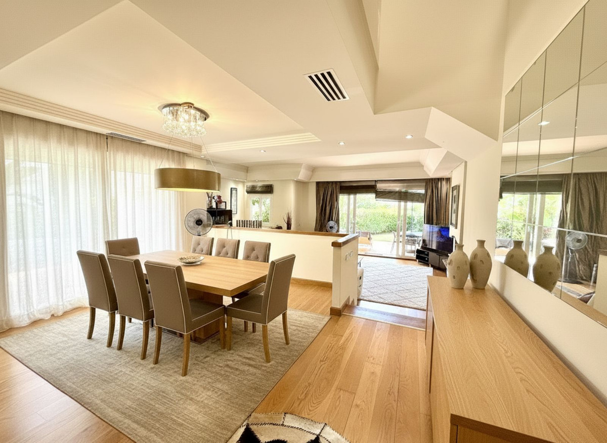 Se vende Pareada de 3 dormitorios en Costa Del Sol, Málaga, España