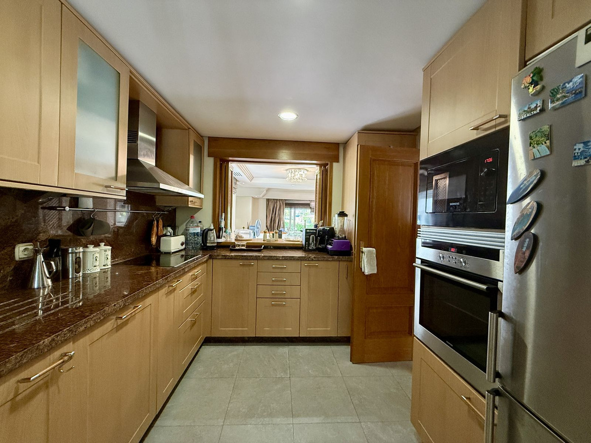Se vende Pareada de 3 dormitorios en Costa Del Sol, Málaga, España