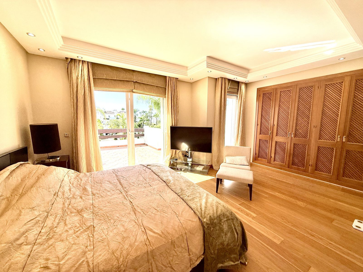 Se vende Pareada de 3 dormitorios en Costa Del Sol, Málaga, España