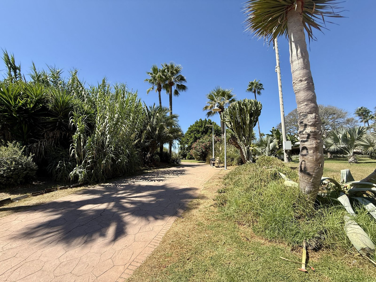 Se vende Pareada de 3 dormitorios en Costa Del Sol, Málaga, España