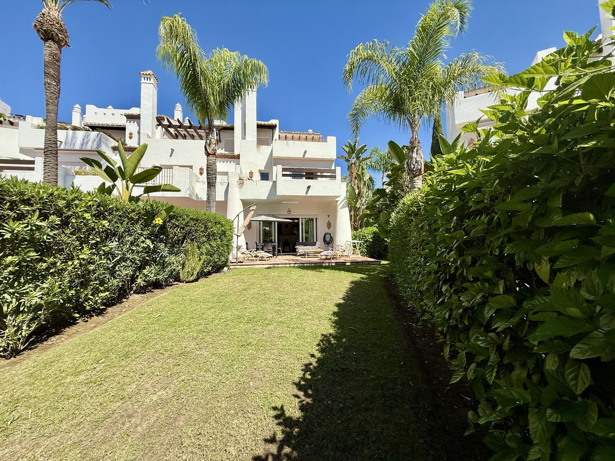Se vende Pareada de 3 dormitorios en Costa Del Sol, Málaga, España