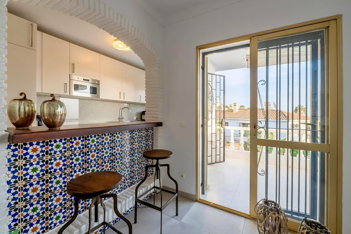 4 Bed Townhouse for sale in Torreblanca Costa Del Sol, Málaga, Spain