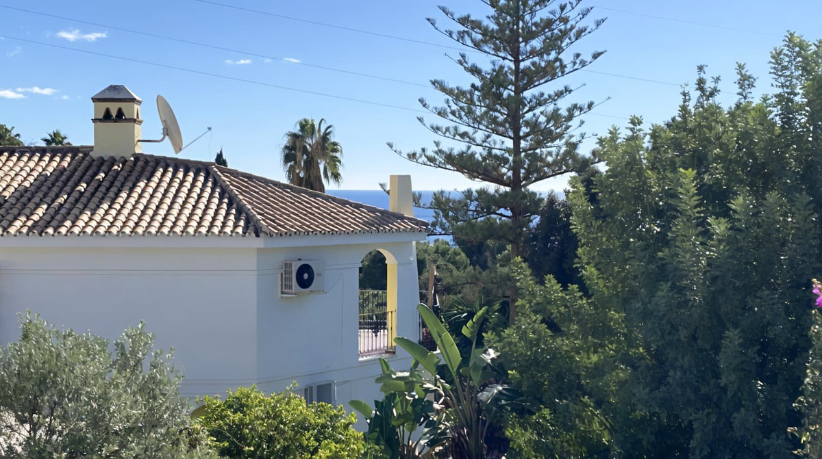 4 Bed Townhouse for sale in Torreblanca Costa Del Sol, Málaga, Spain