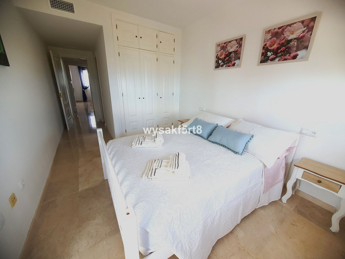 2 Bed Apartment for sale in La Duquesa Costa Del Sol, Málaga, Spain