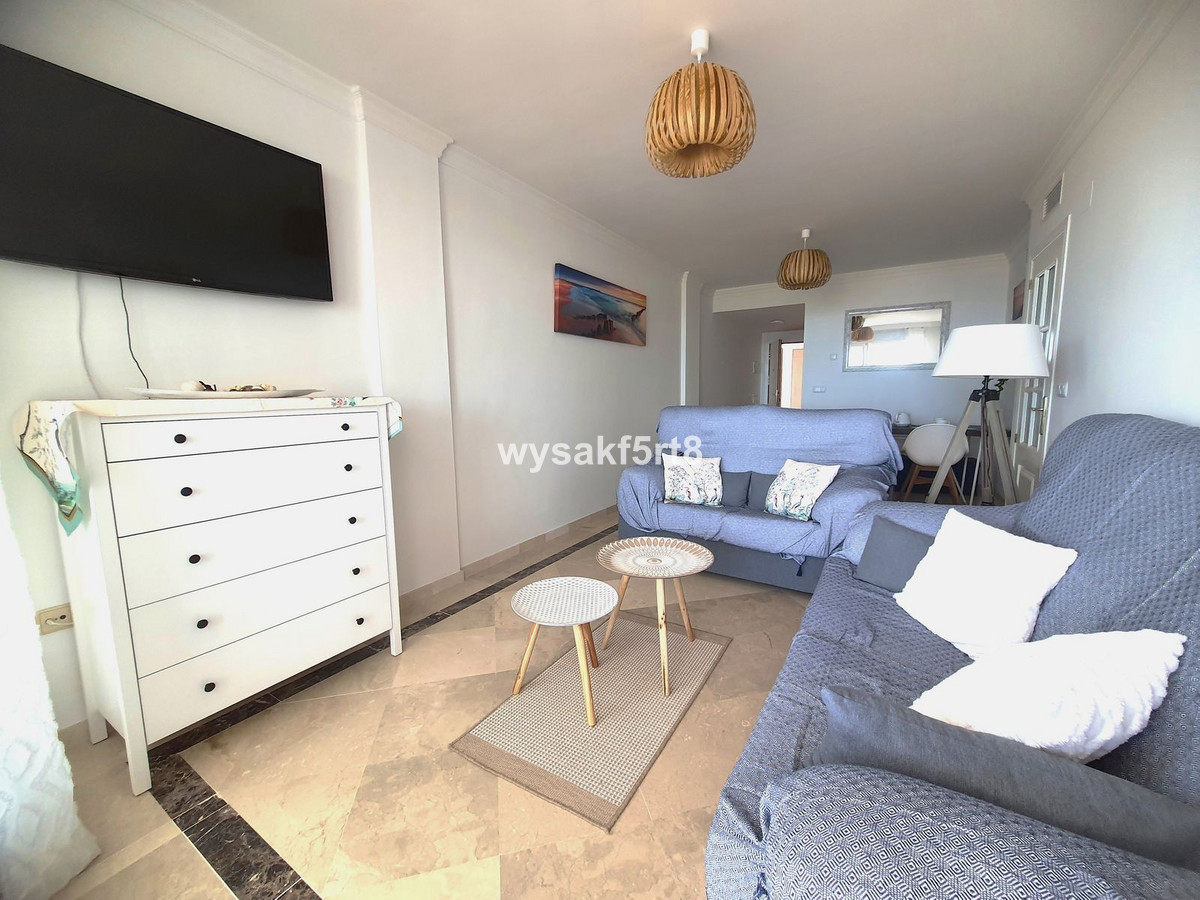 2 Bed Apartment for sale in La Duquesa Costa Del Sol, Málaga, Spain