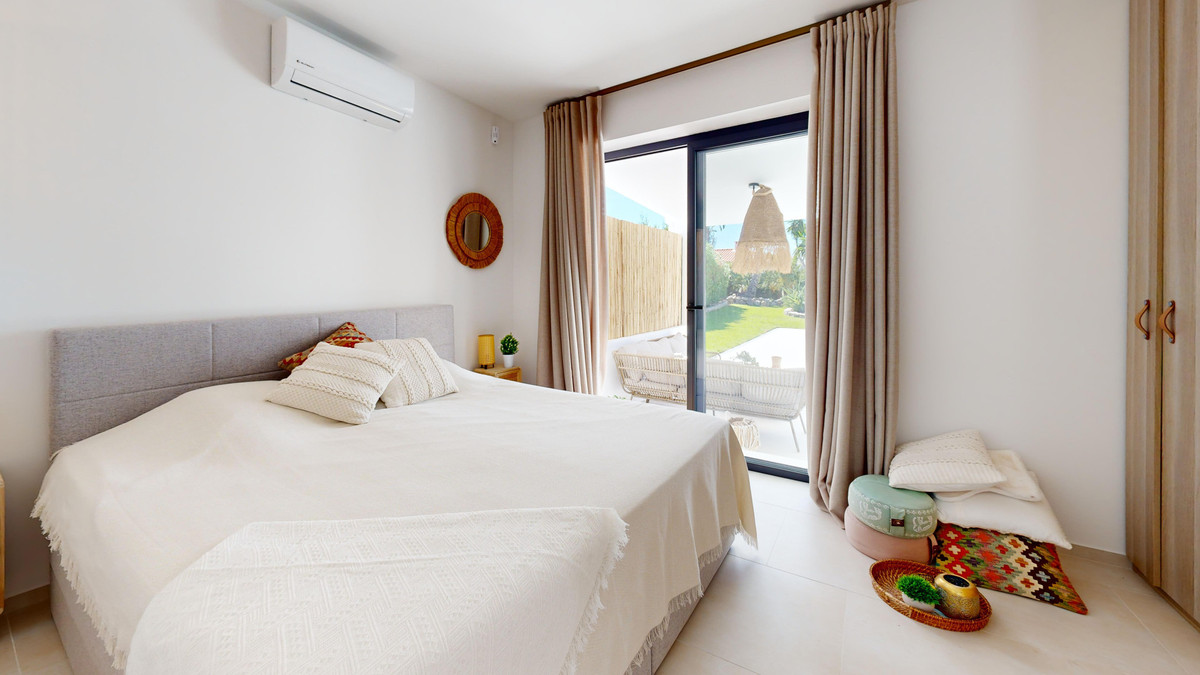 3 Bed Townhouse for sale in Estepona Costa Del Sol, Málaga, Spain