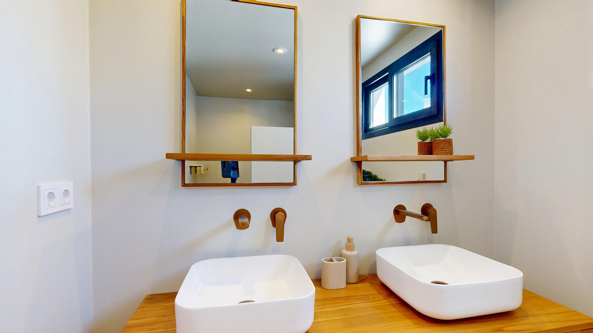 3 Bed Townhouse for sale in Estepona Costa Del Sol, Málaga, Spain
