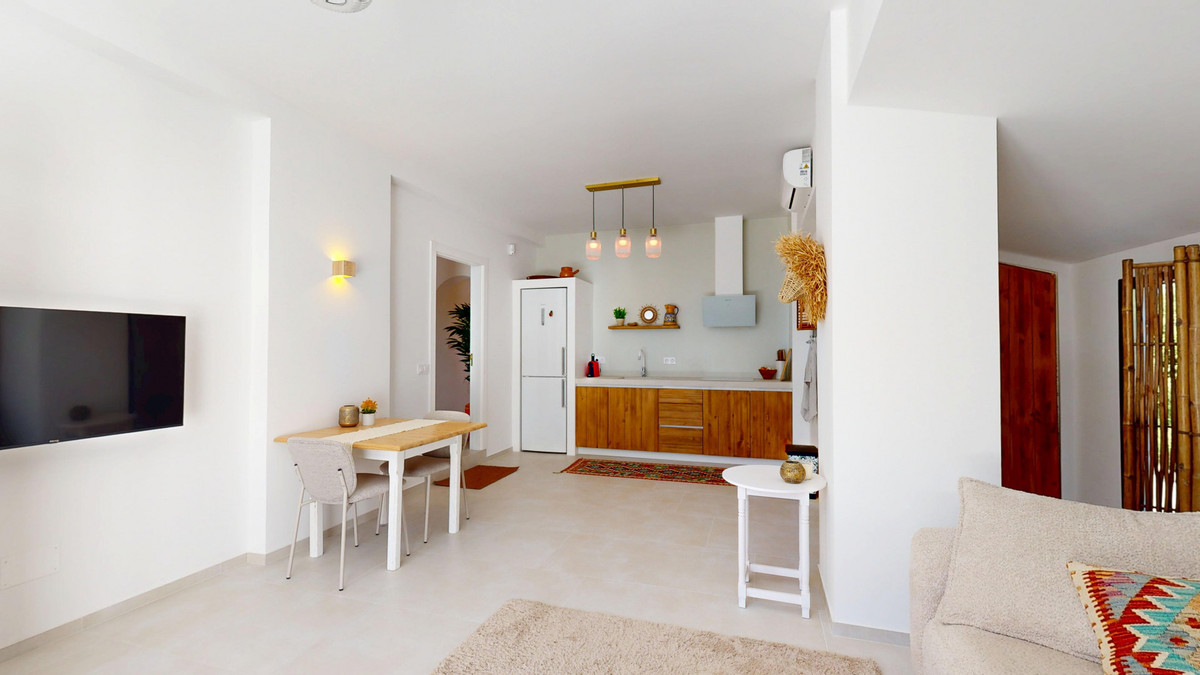 3 Bed Townhouse for sale in Estepona Costa Del Sol, Málaga, Spain