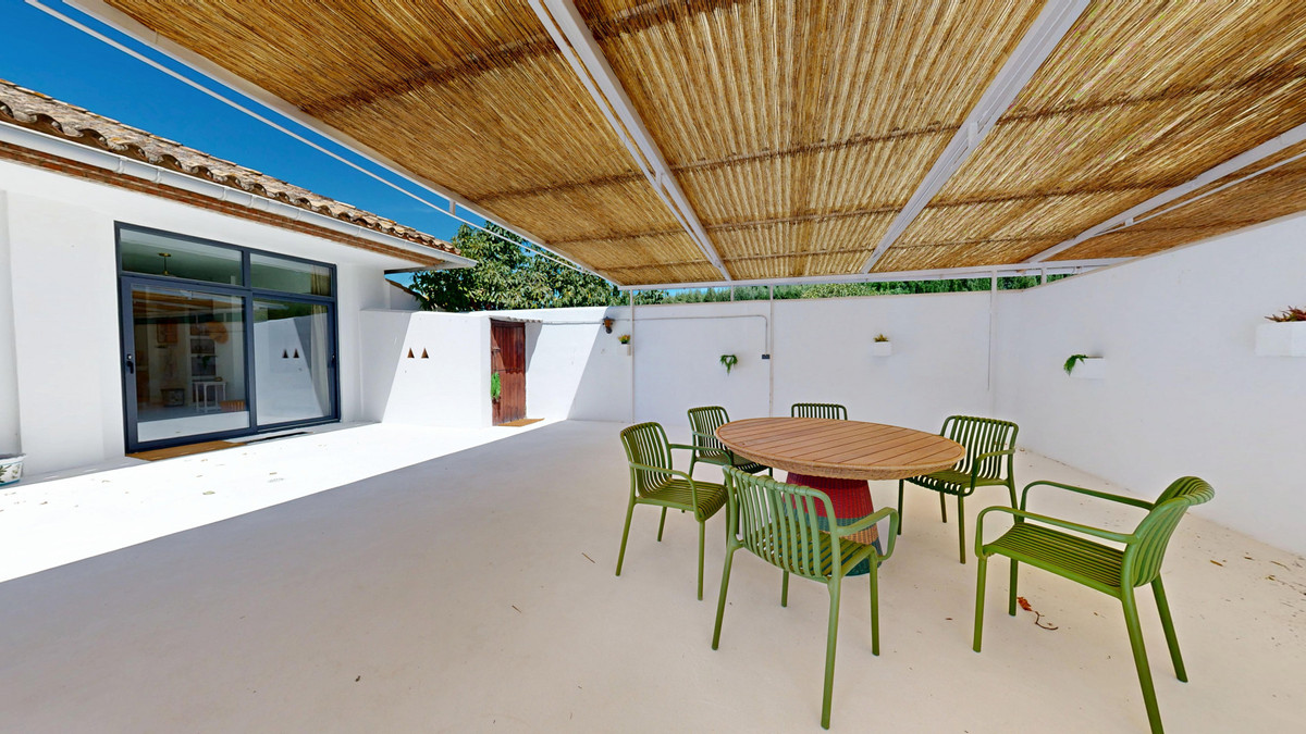 3 Bed Townhouse for sale in Estepona Costa Del Sol, Málaga, Spain