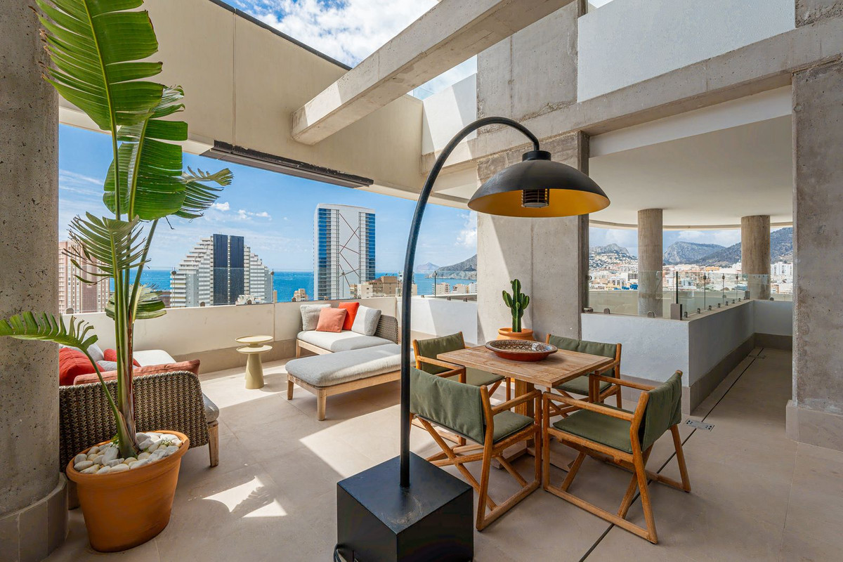 Se vende Apartamento Planta Media de 2 dormitorios en Costa Blanca, Alicante, España