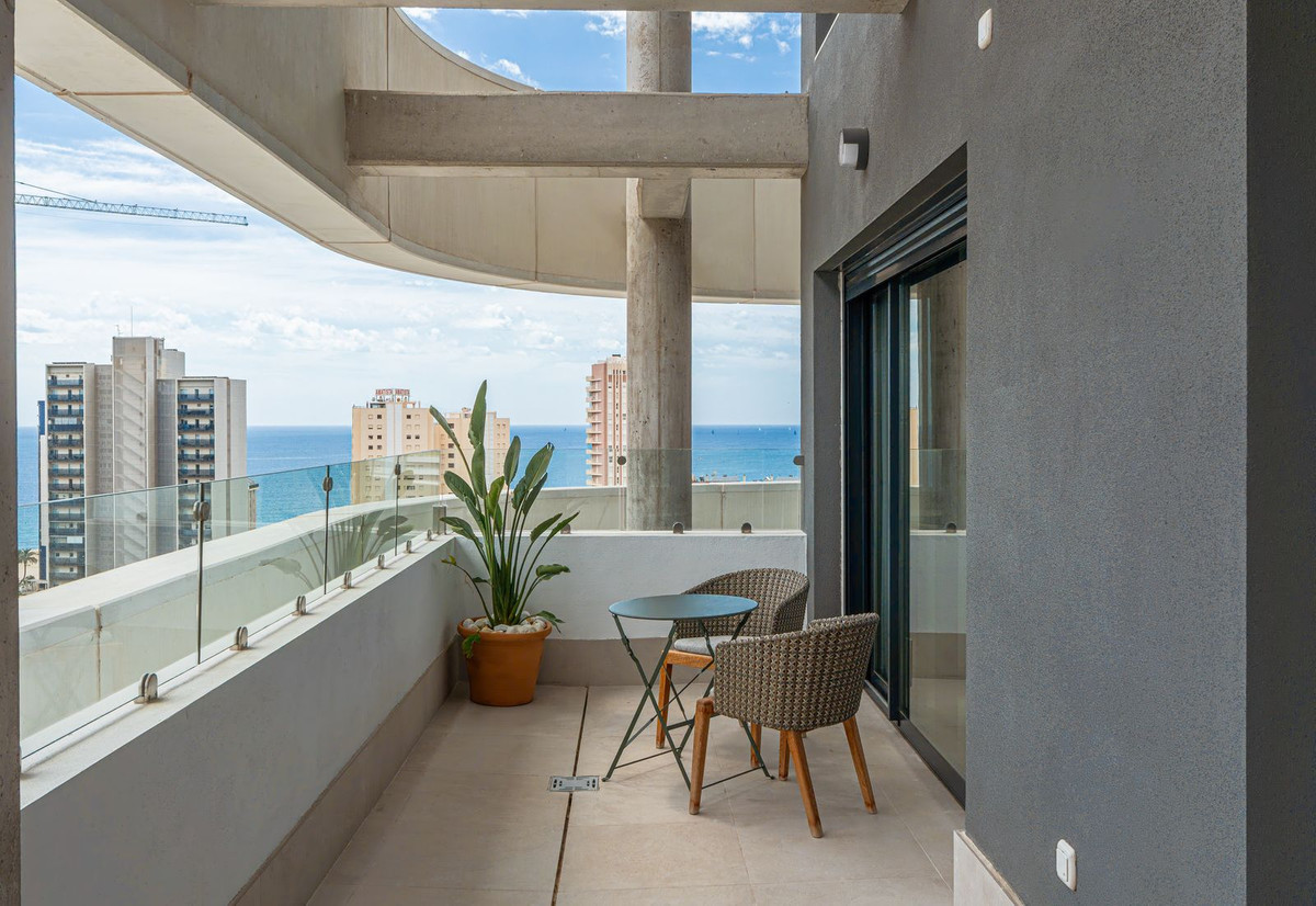 Se vende Apartamento Planta Media de 2 dormitorios en Costa Blanca, Alicante, España