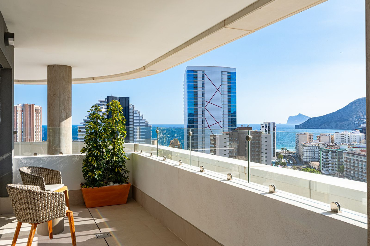 Se vende Apartamento Planta Media de 2 dormitorios en Costa Blanca, Alicante, España