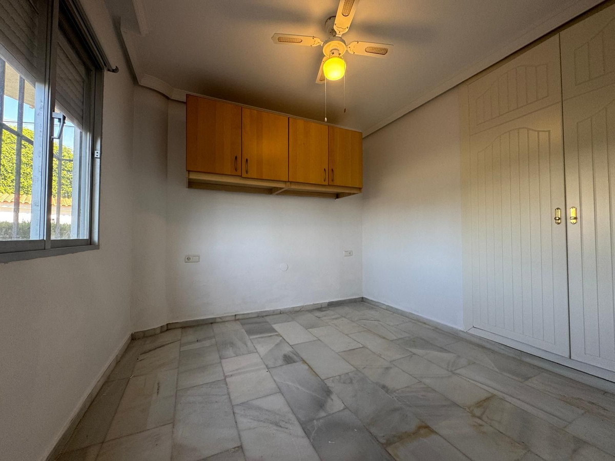 Se vende Local comercial de 2 dormitorios en Costa Del Sol, Málaga, España
