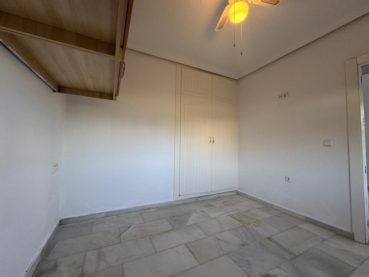 Se vende Local comercial de 2 dormitorios en Costa Del Sol, Málaga, España