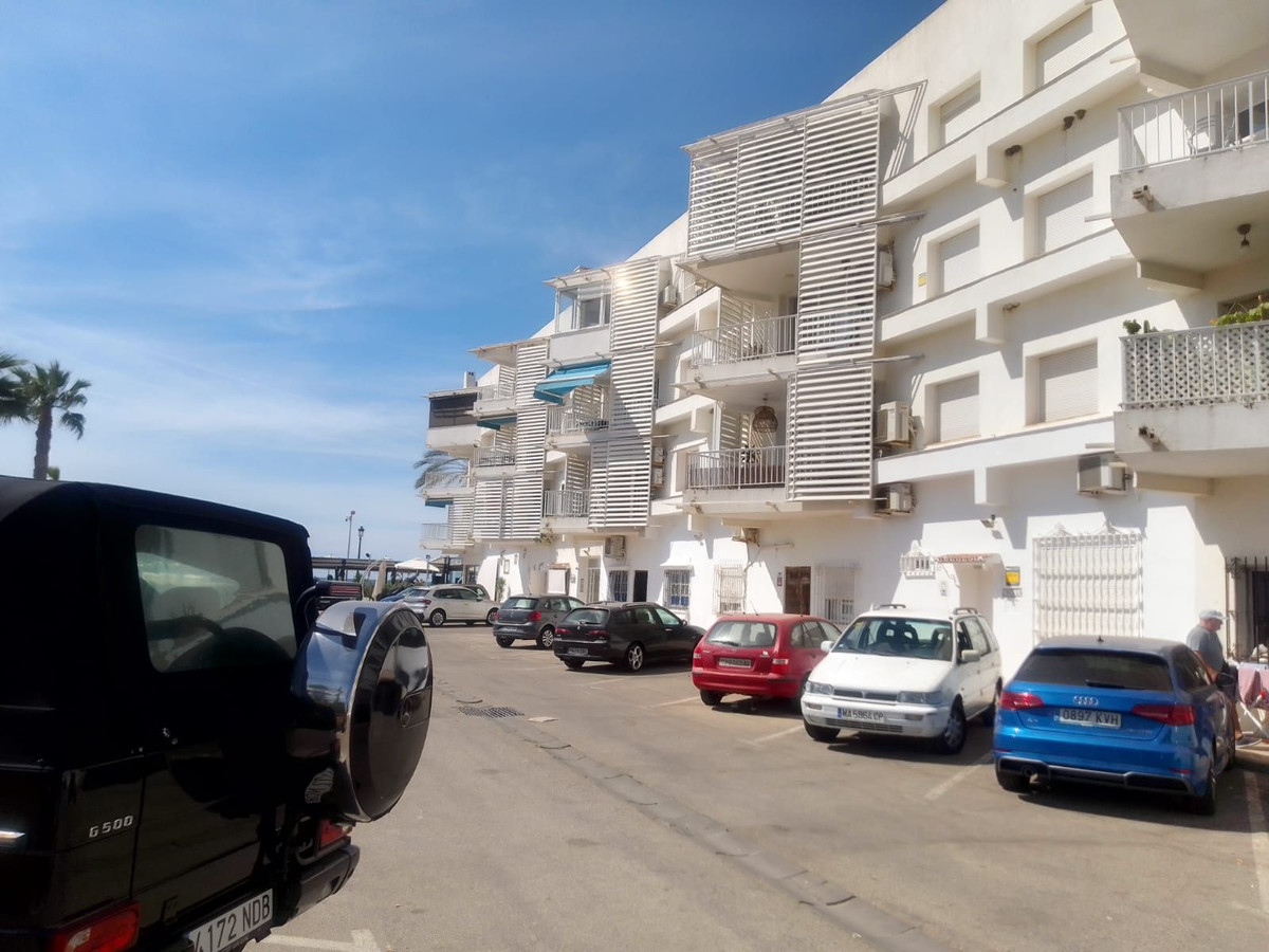 Se vende Local comercial de 2 dormitorios en Costa Del Sol, Málaga, España