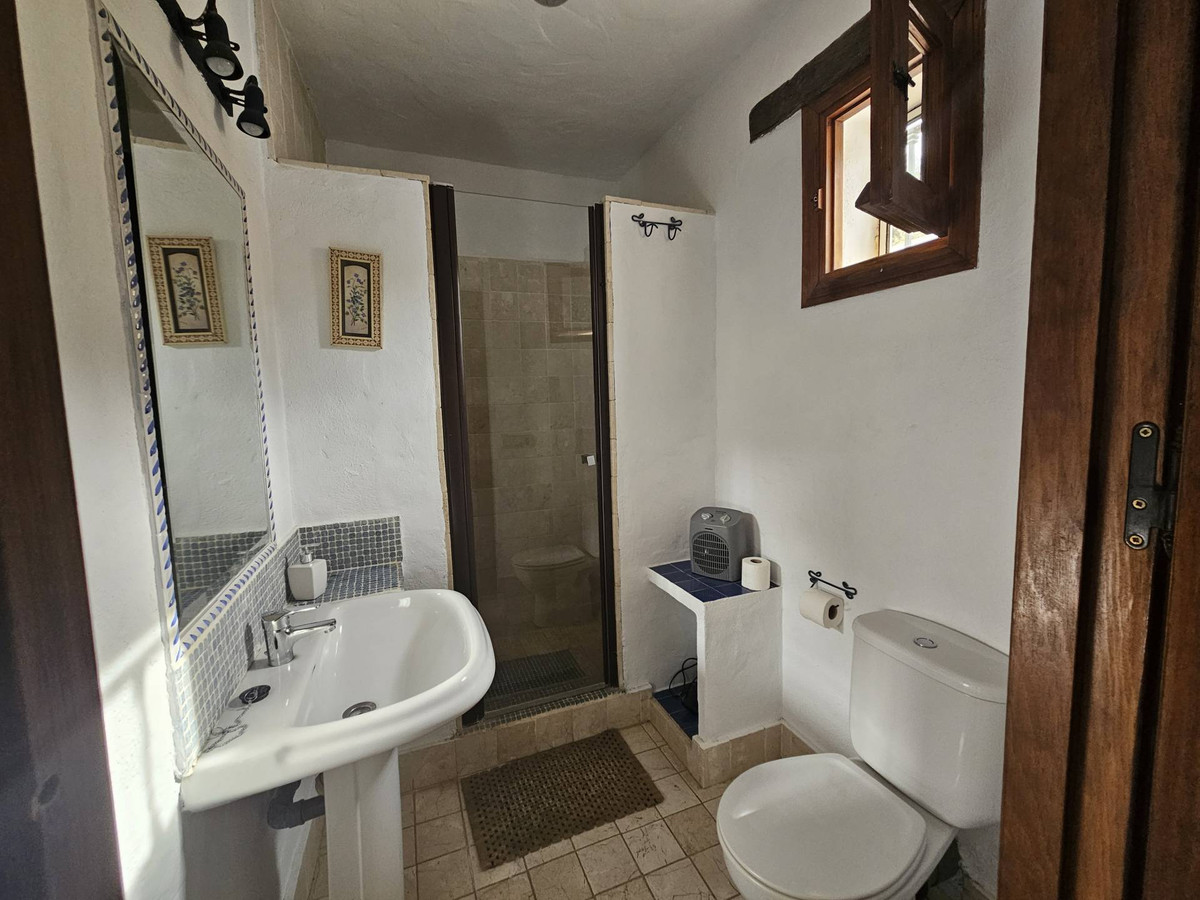 Se vende Finca - Cortijo de 5 dormitorios en Costa Del Sol, Málaga, España