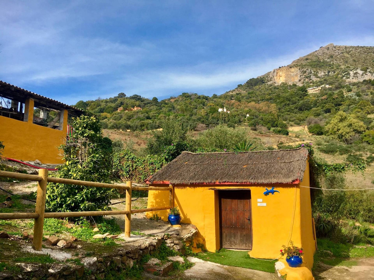 Se vende Finca - Cortijo de 5 dormitorios en Costa Del Sol, Málaga, España