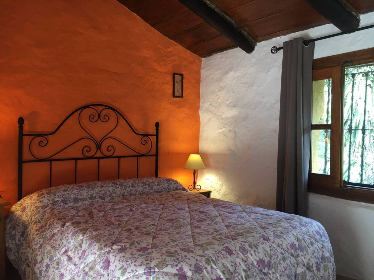 Se vende Finca - Cortijo de 5 dormitorios en Costa Del Sol, Málaga, España