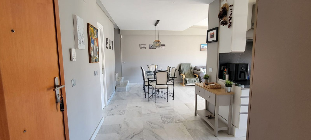3 Bed Apartment for sale in Benahavís Costa Del Sol, Málaga, Spain