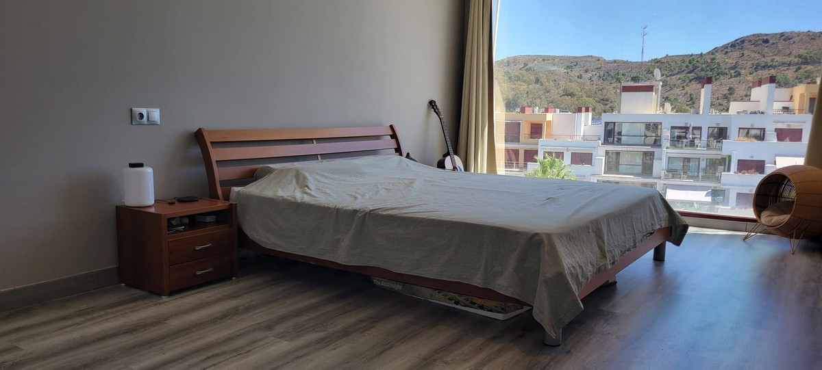 3 Bed Apartment for sale in Benahavís Costa Del Sol, Málaga, Spain