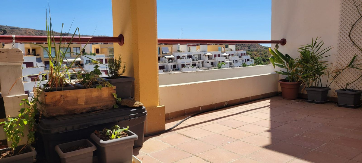 3 Bed Apartment for sale in Benahavís Costa Del Sol, Málaga, Spain
