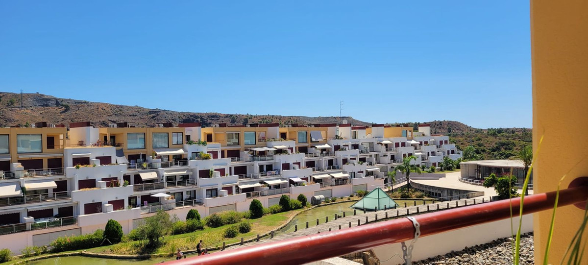 3 Bed Apartment for sale in Benahavís Costa Del Sol, Málaga, Spain