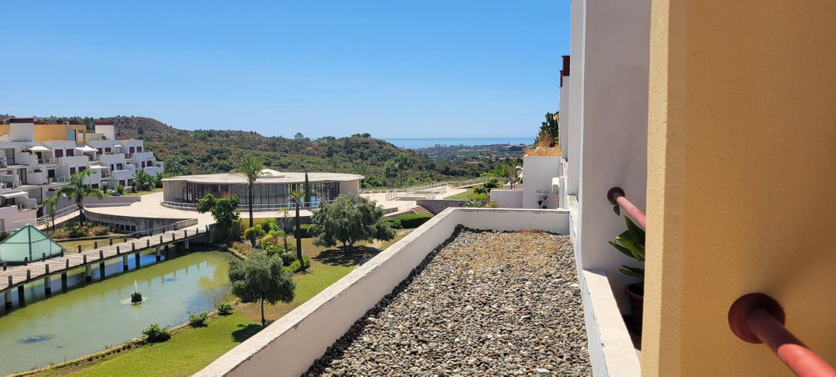 3 Bed Apartment for sale in Benahavís Costa Del Sol, Málaga, Spain