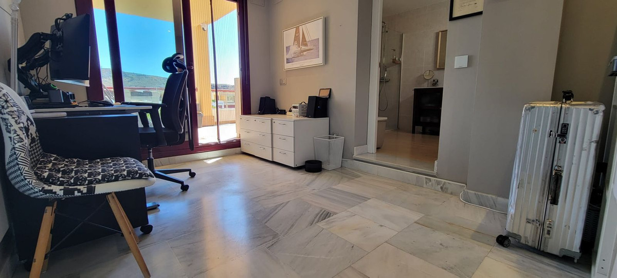 3 Bed Apartment for sale in Benahavís Costa Del Sol, Málaga, Spain