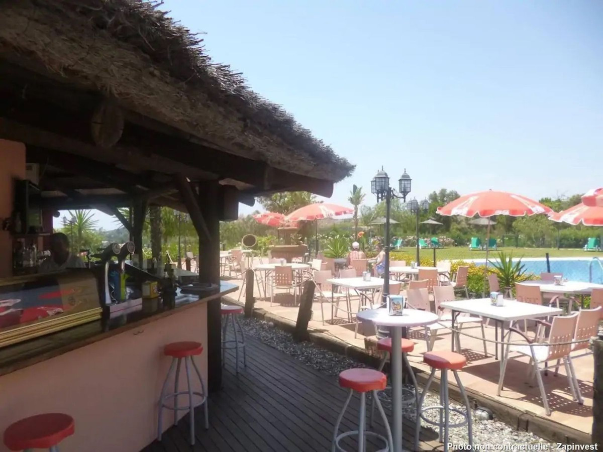 3 Bed Apartment for sale in Benahavís Costa Del Sol, Málaga, Spain