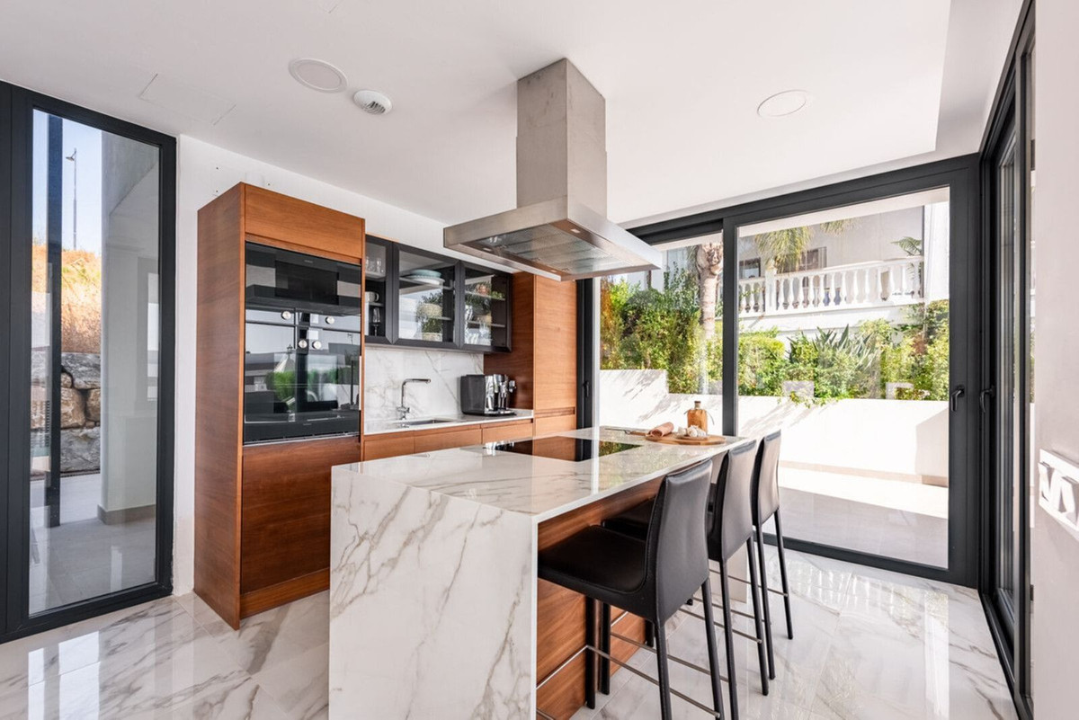 3 Bed Townhouse for sale in Estepona Costa Del Sol, Málaga, Spain