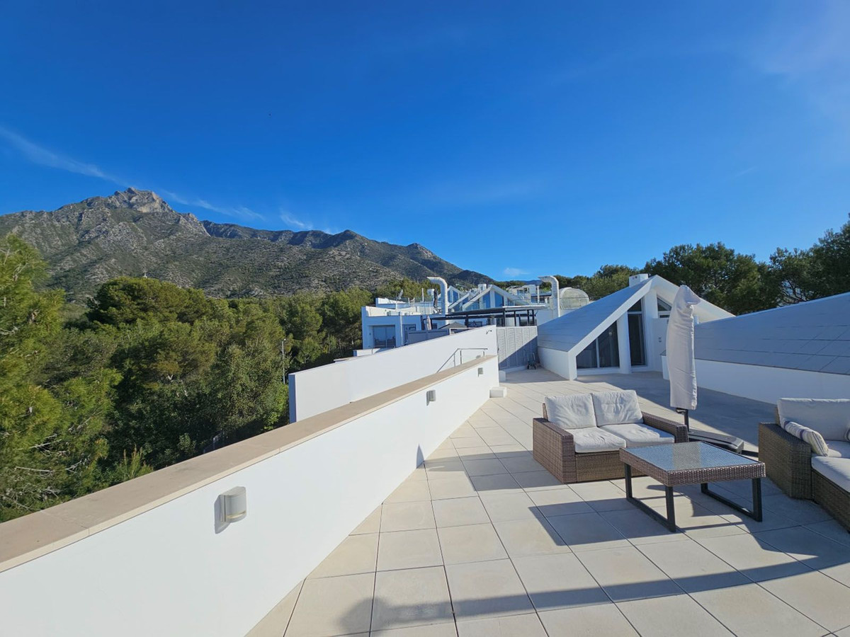 4 Bed Townhouse for sale in Sierra Blanca Costa Del Sol, Málaga, Spain