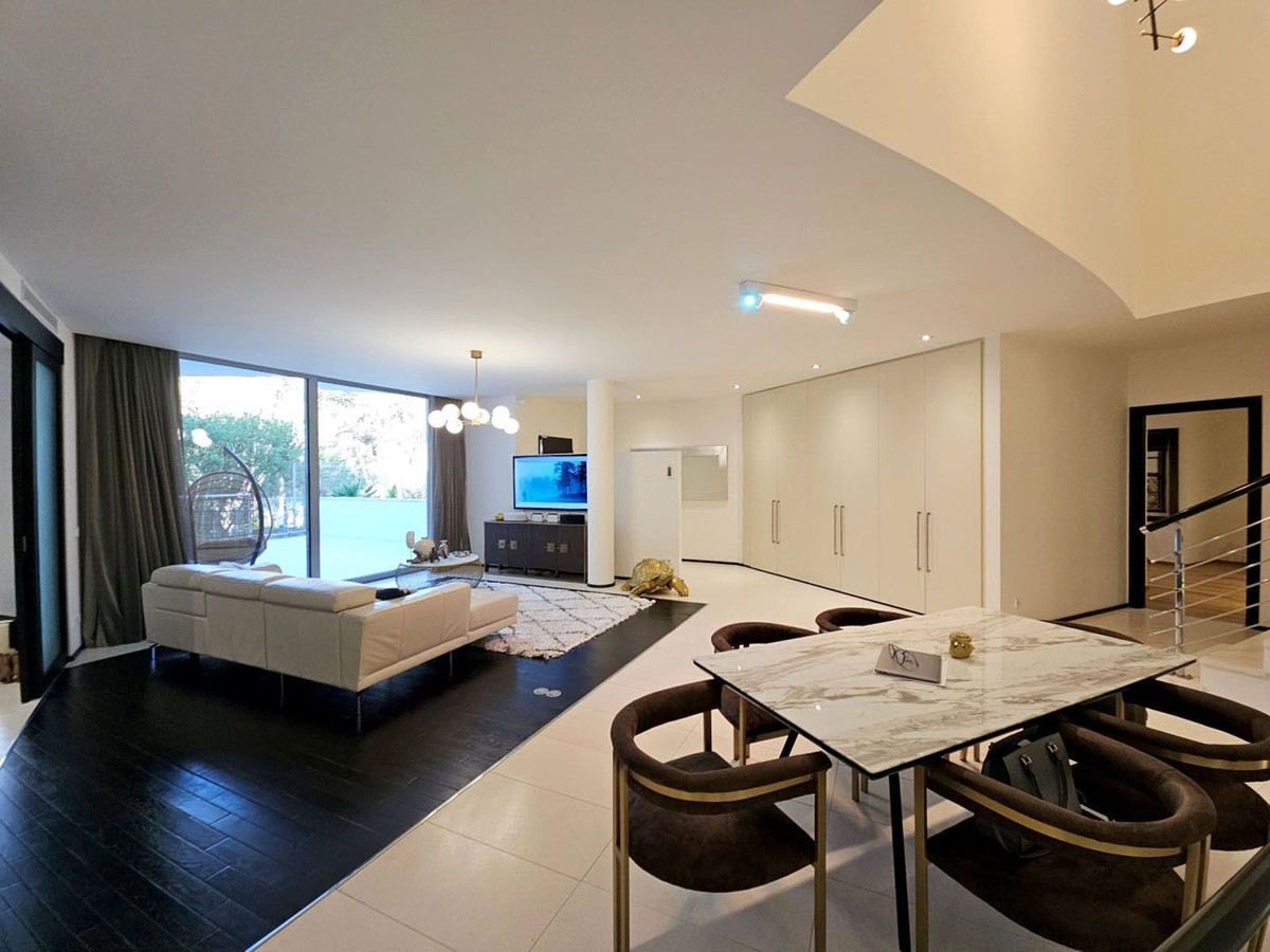 4 Bed Townhouse for sale in Sierra Blanca Costa Del Sol, Málaga, Spain