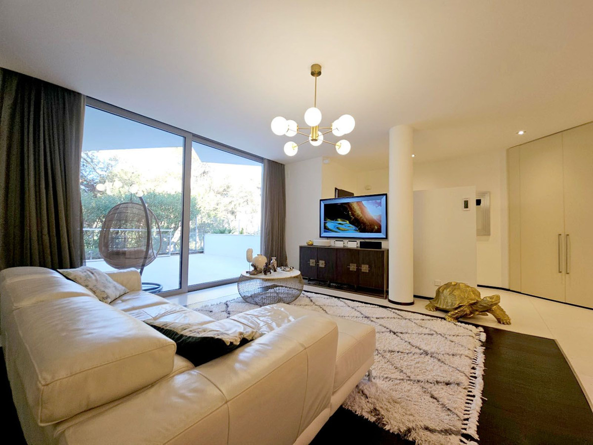 4 Bed Townhouse for sale in Sierra Blanca Costa Del Sol, Málaga, Spain