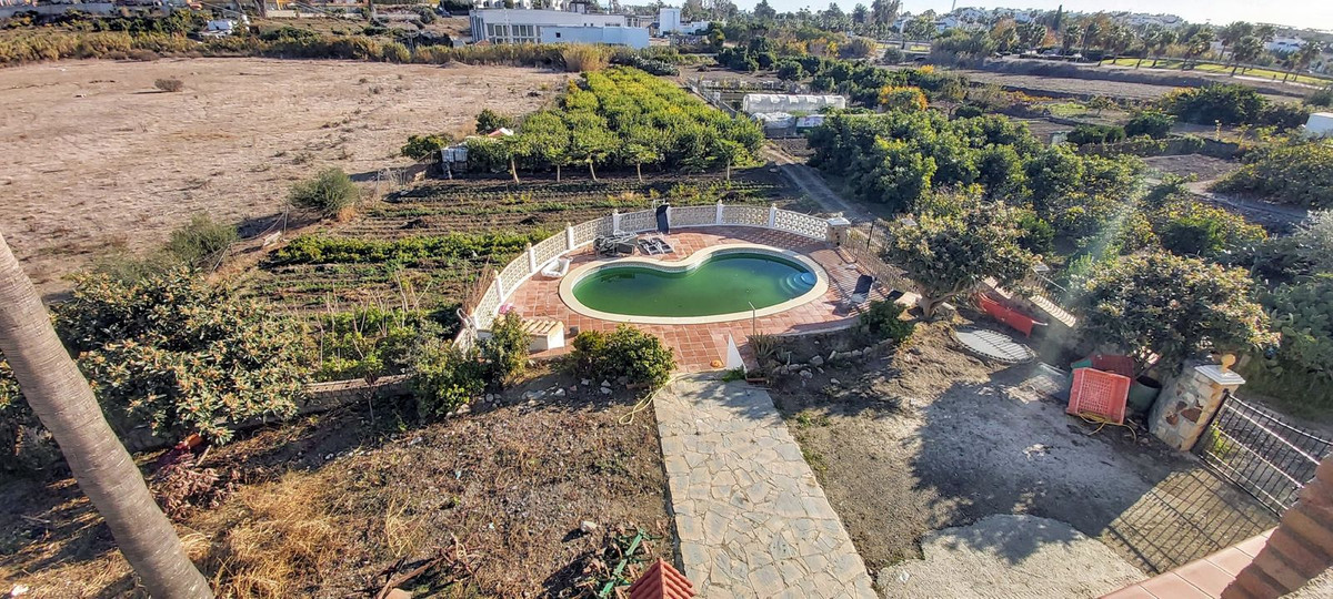 9 Bed Townhouse for sale in Cancelada Costa Del Sol, Málaga, Spain