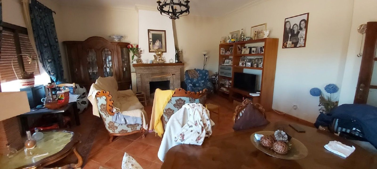 9 Bed Townhouse for sale in Cancelada Costa Del Sol, Málaga, Spain