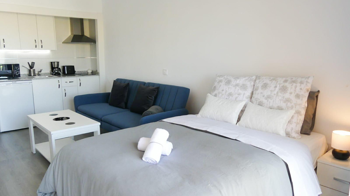 1 Bed Apartment for sale in Benalmadena Costa Del Sol, Málaga, Spain