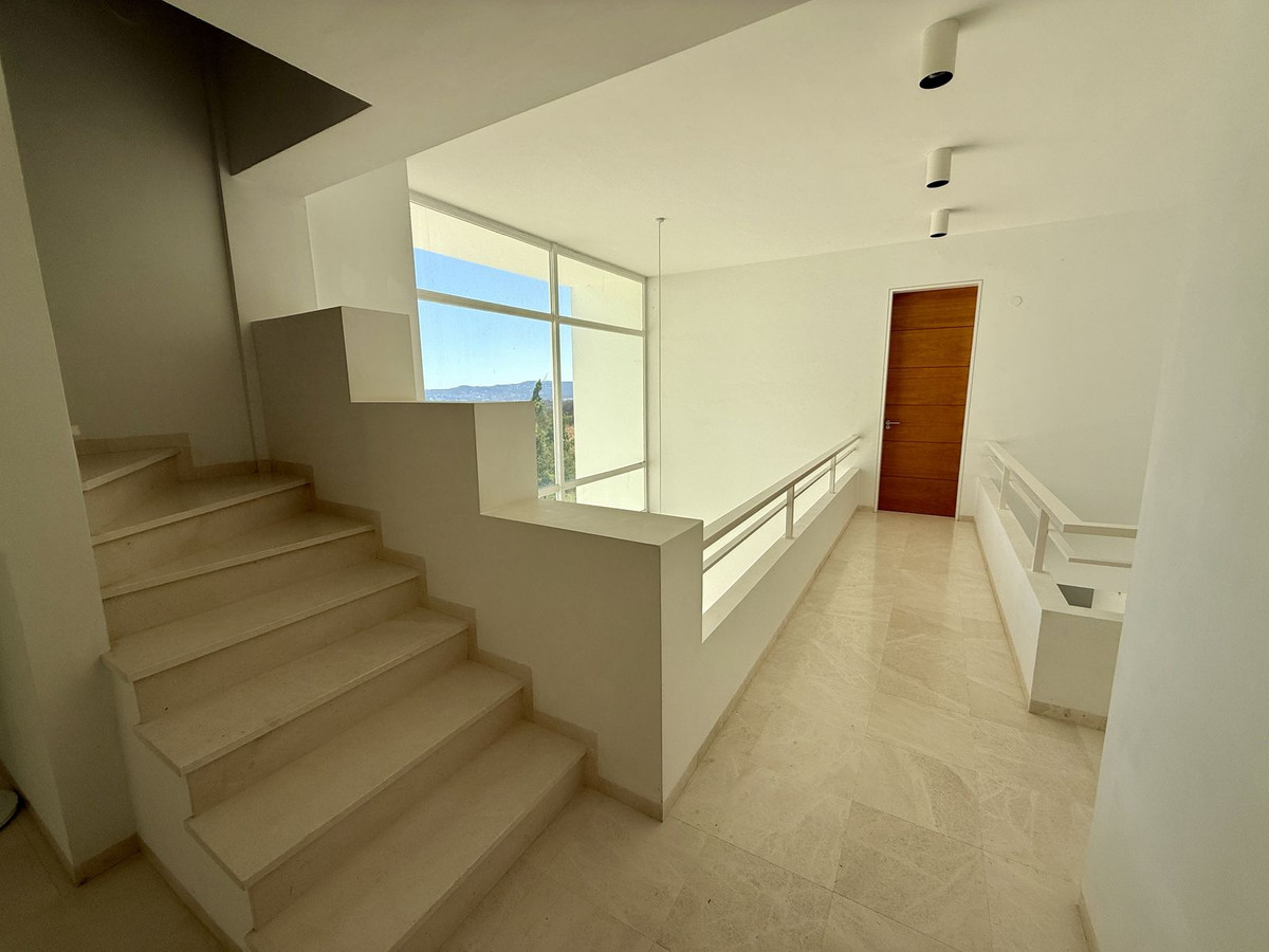 Se vende Villa - Chalet de 4 dormitorios en Costa Del Sol, Málaga, España