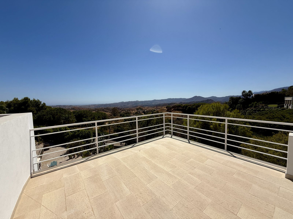 Se vende Villa - Chalet de 4 dormitorios en Costa Del Sol, Málaga, España