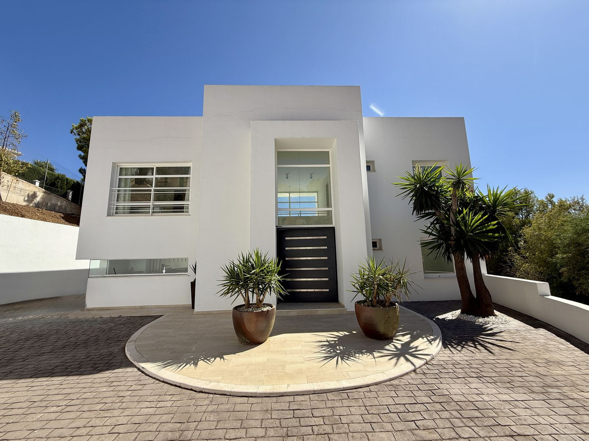 Se vende Villa - Chalet de 4 dormitorios en Costa Del Sol, Málaga, España